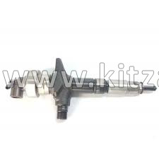 Форсунка топливная (E-4) Isuzu 4-JJ ISUZU NMR85 8980116045